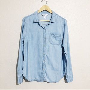 Old Navy Denim Long Sleeve Button Down Shirt